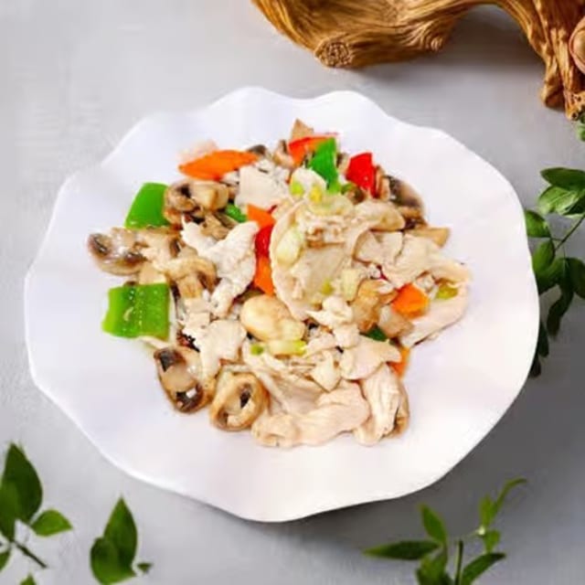 Moo Goo Gai Pan / 蘑菇鸡.