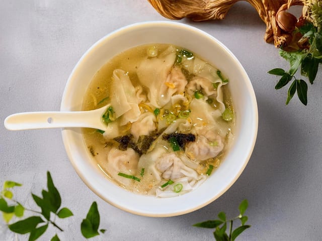 Original Bone Broth Wonton Soup / 清汤馄炖.
